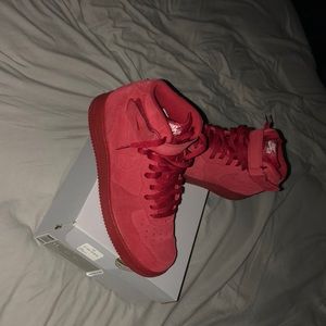 Nike Air Force-1 “red October”